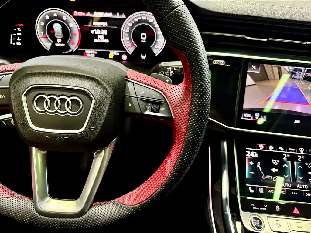 Audi Q8 2023 55 TFSI Luxury Dynamic Edition