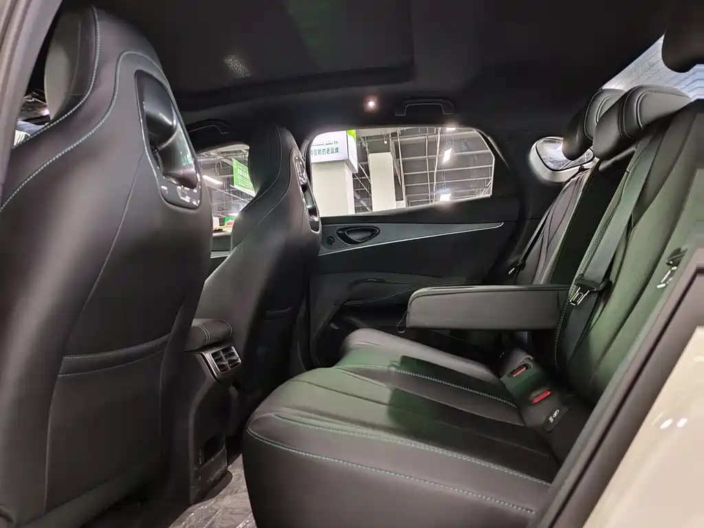 Seal 06 2025 DM-i Intelligent Driving Edition 120KM Prestige Model