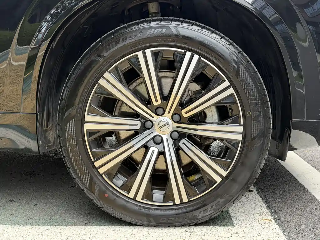 Volvo XC90 2022 B5 Intelligent Drive Luxury 7-seater