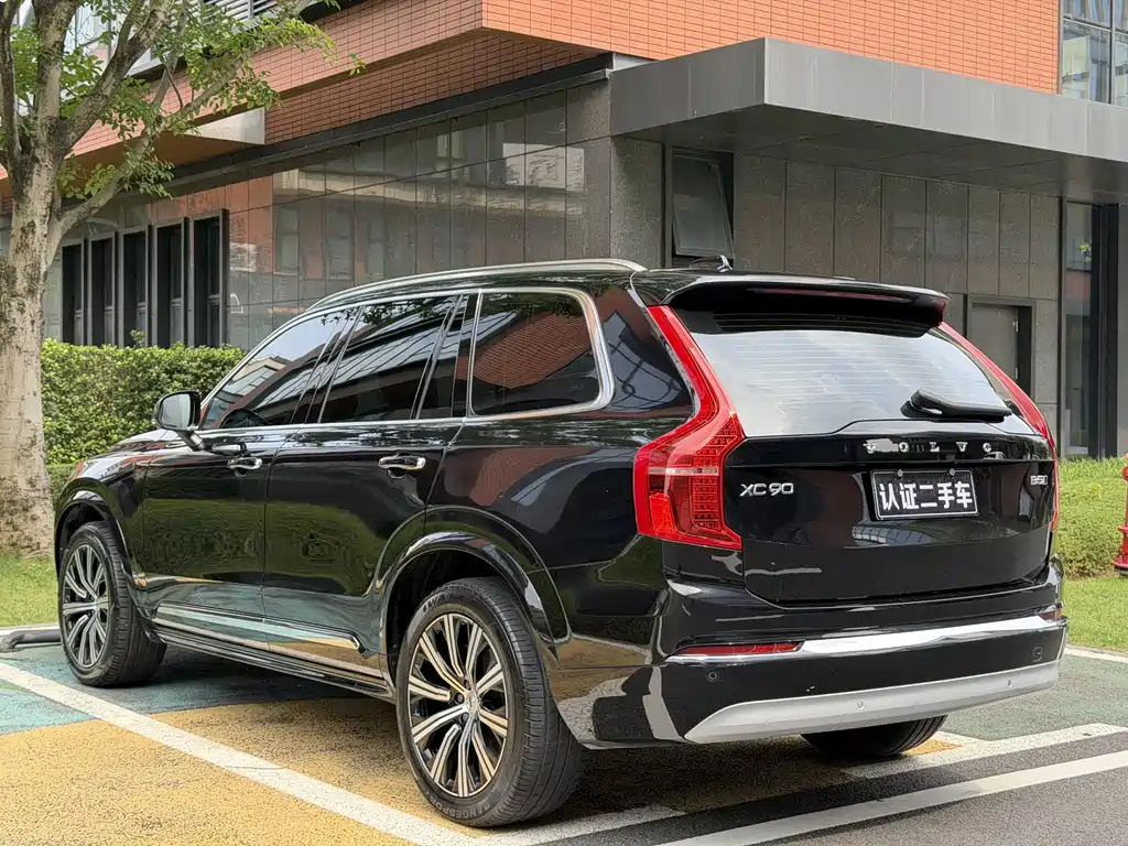 Volvo XC90 2022 B5 Intelligent Drive Luxury 7-seater