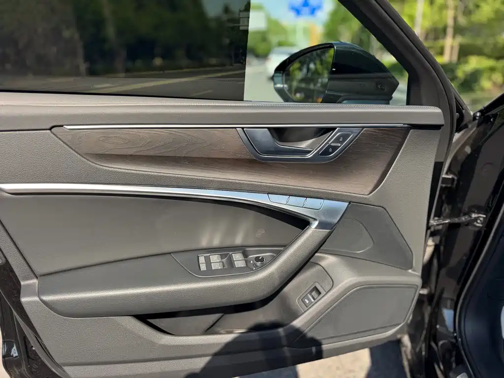 Audi A6L 2023 Facelift 45 TFSI quattro Premium Dynamic Model