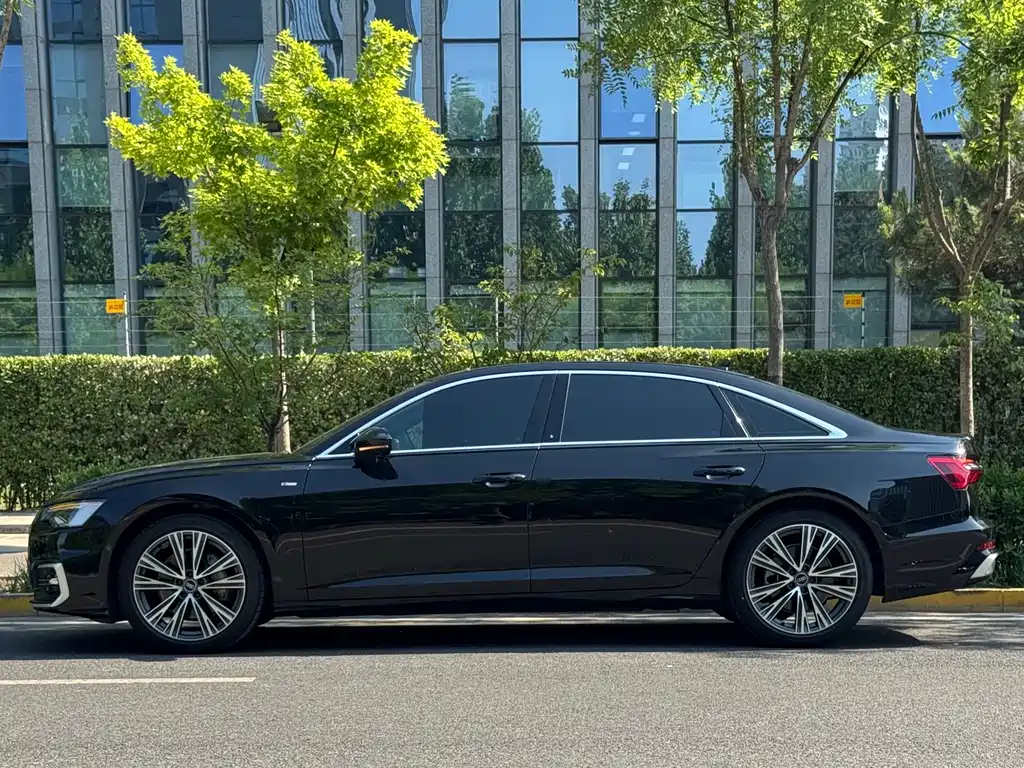 Audi A6L 2023 Facelift 45 TFSI quattro Premium Dynamic Model
