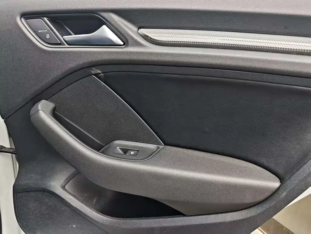 Audi A3 2019 Limousine 35 TFSI Sportline (China V)