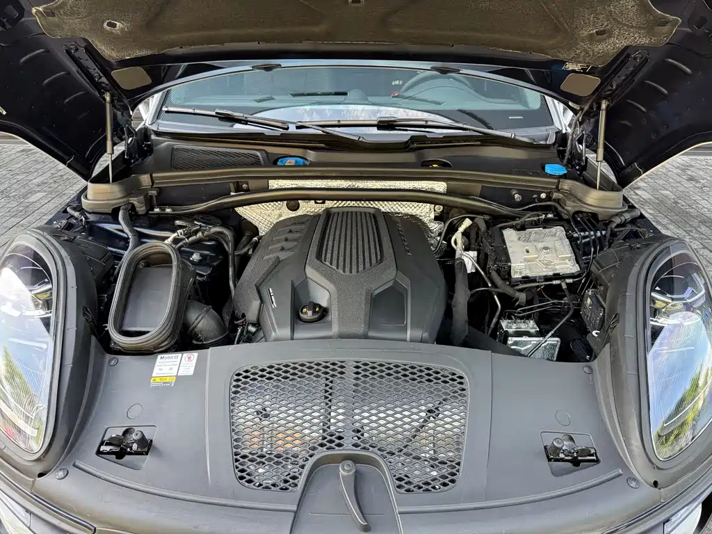 Macan 2022 2.0T