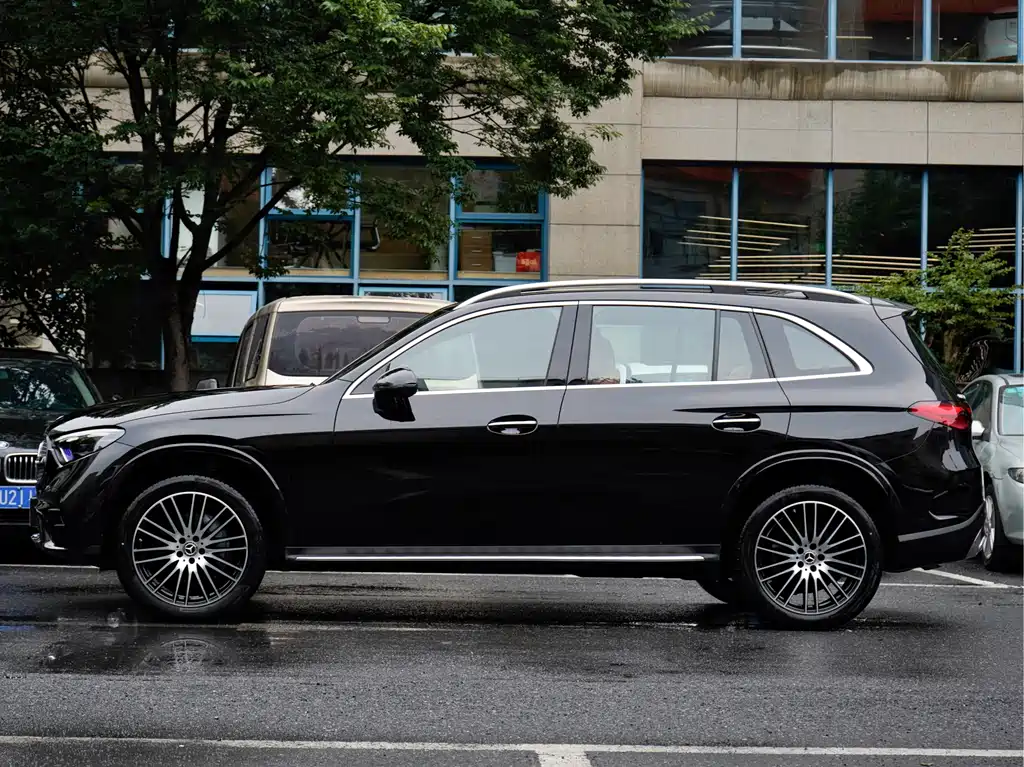 Mercedes-Benz GLC 2023 GLC 300 L 4MATIC Luxury 7-seat