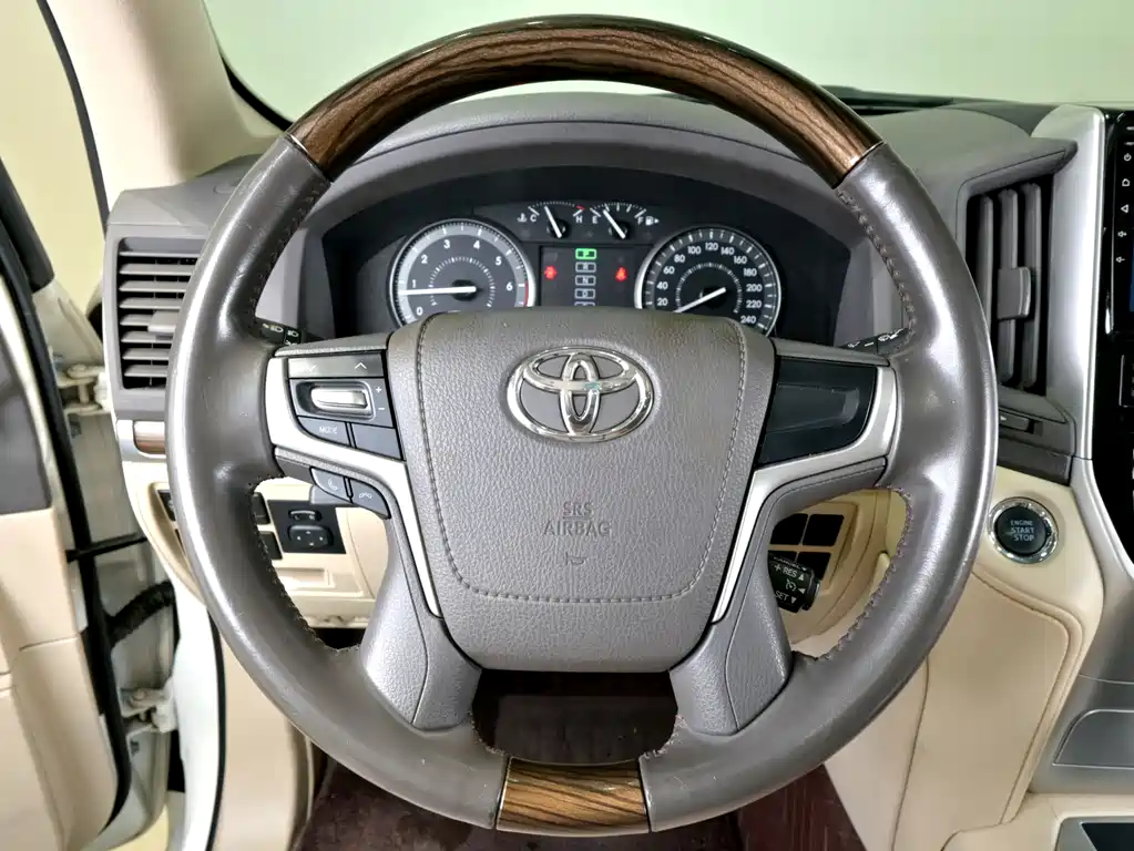 Land Cruiser Prado (Import) 2019 Model 4.0L Middle East Edition