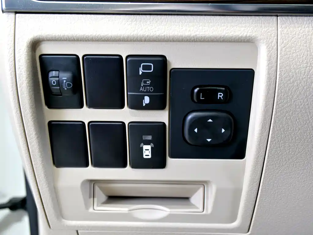 Land Cruiser Prado (Import) 2019 Model 4.0L Middle East Edition