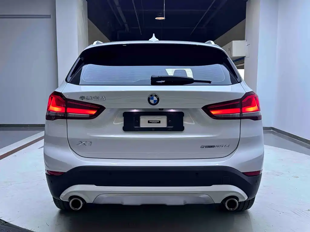 BMW X1 2022 sDrive20Li Luxury Edition