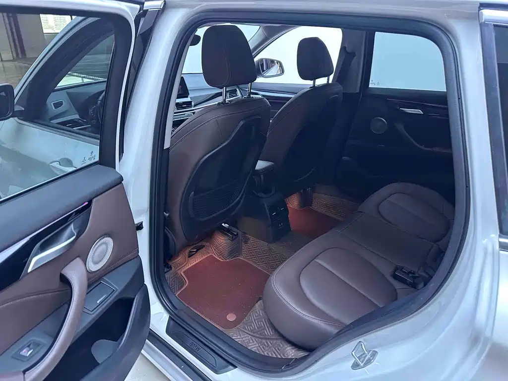 BMW X1 2022 sDrive20Li Luxury Edition