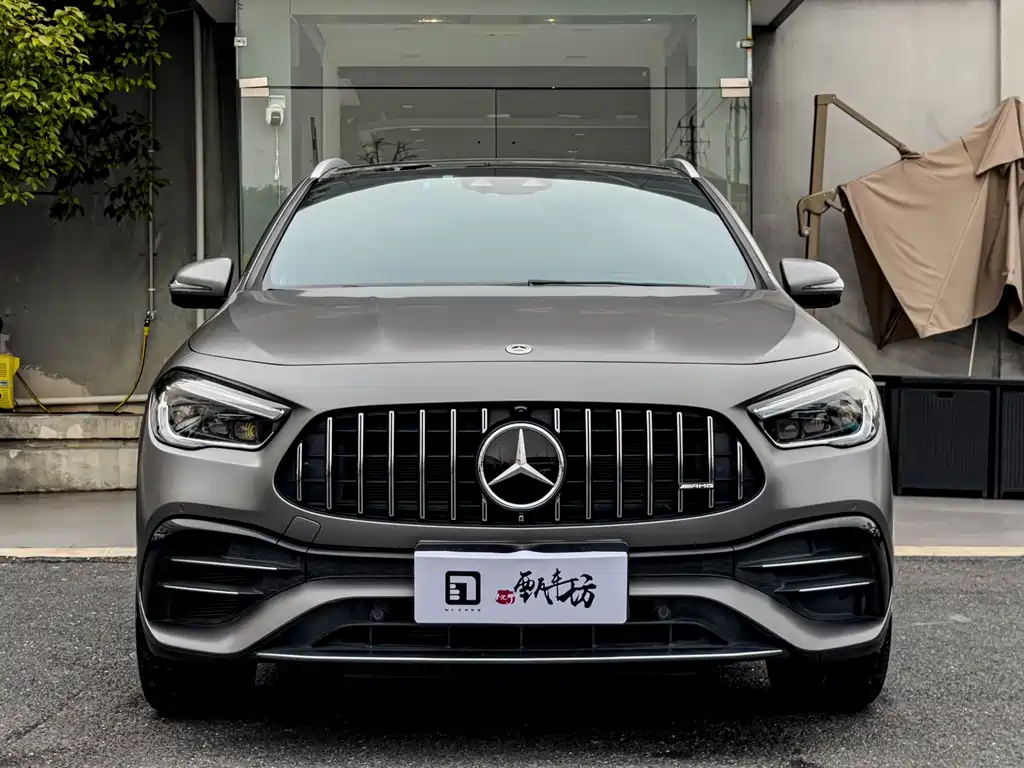 Mercedes-AMG GLA 45 4MATIC+ 2021
