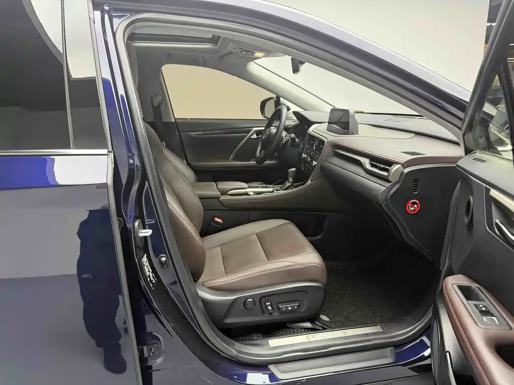 Lexus RX 2020 Facelift 300 4WD Elegant Edition