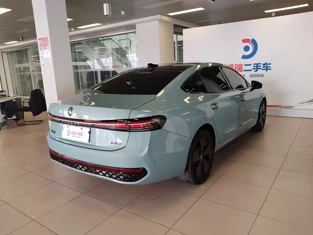 Passat 2025 Pro 380TSI Starry Dragon Honor Edition