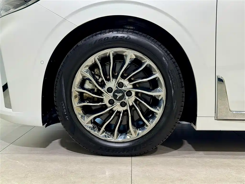Dreams Explorer 2024款 PHEV Extra-long Range Flagship Edition