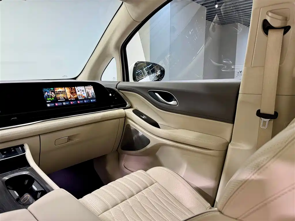 Dreams Explorer 2024款 PHEV Extra-long Range Flagship Edition