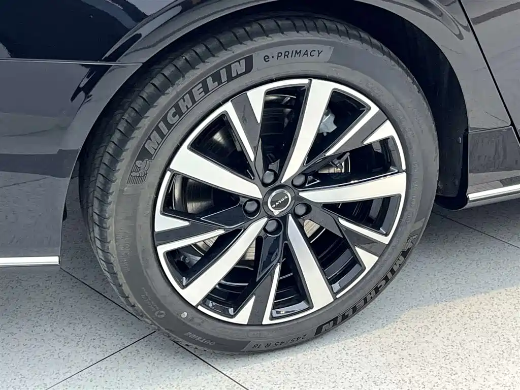 Volvo S90 2026 B5 Intelligent Comfort Luxury Edition