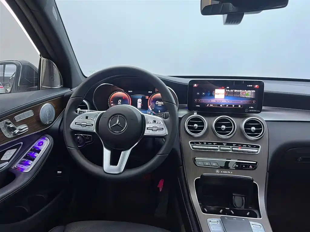 Mercedes GLC 300 L 4MATIC Sport Line 2020款