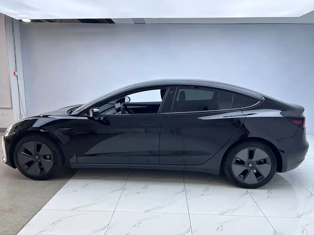 Model 3 Standard Range Rear-Wheel Drive Upgrade 2021