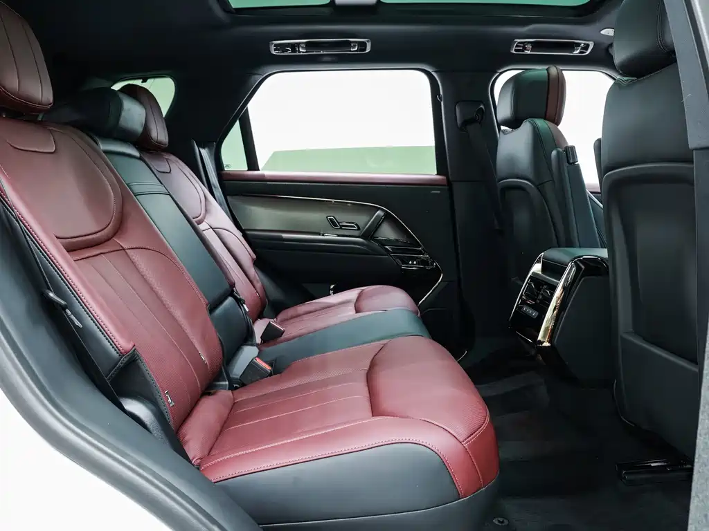 Range Rover Sport 2025款 400PS Dynamic SE