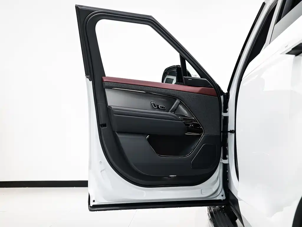 Range Rover Sport 2025款 400PS Dynamic SE
