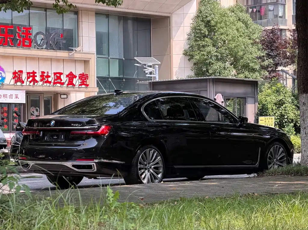 BMW 7 Series 2019 740Li Leading Edition Luxury Package