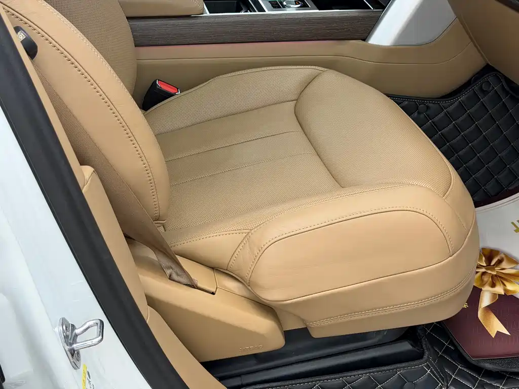 Range Rover 2023 3.0 L6 400PS Creation Extended Edition