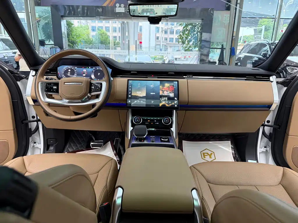 Range Rover 2023 3.0 L6 400PS Creation Extended Edition