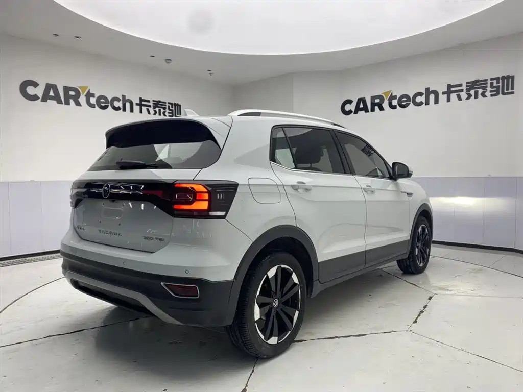 Tayron 2023 200TSI DSG Yuezhiilian Edition