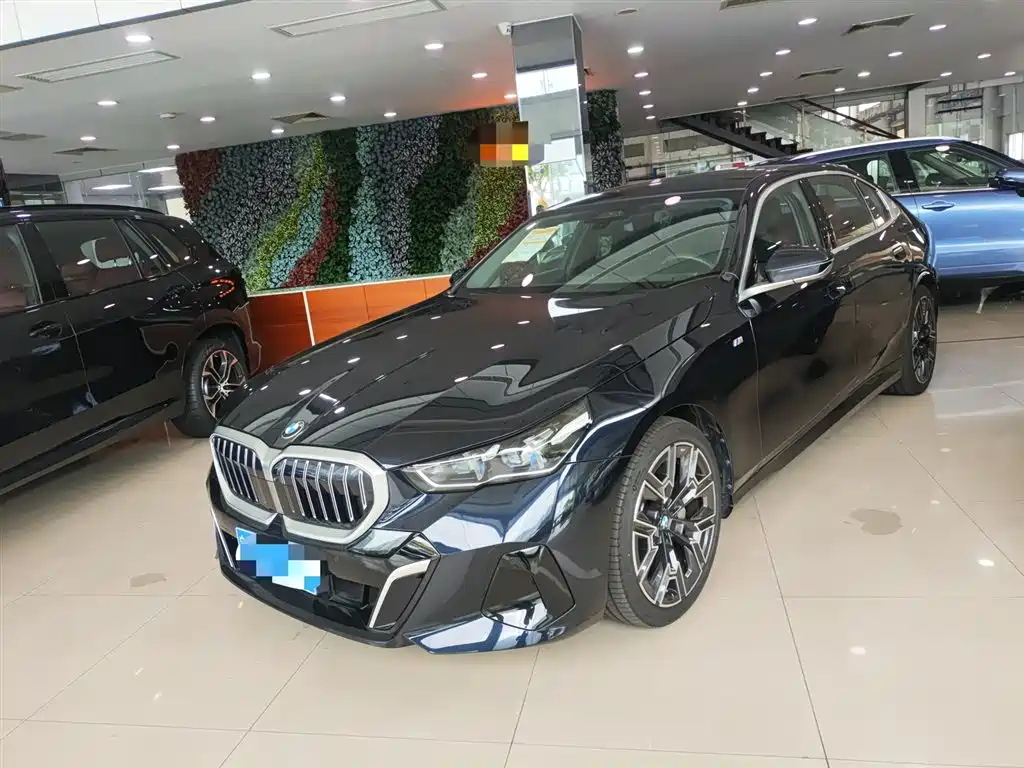 BMW 5 Series 2025 Model 530Li Grandeur Edition M Sport Package