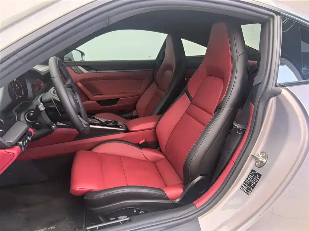 Porsche 911 2025 Carrera 3.0T