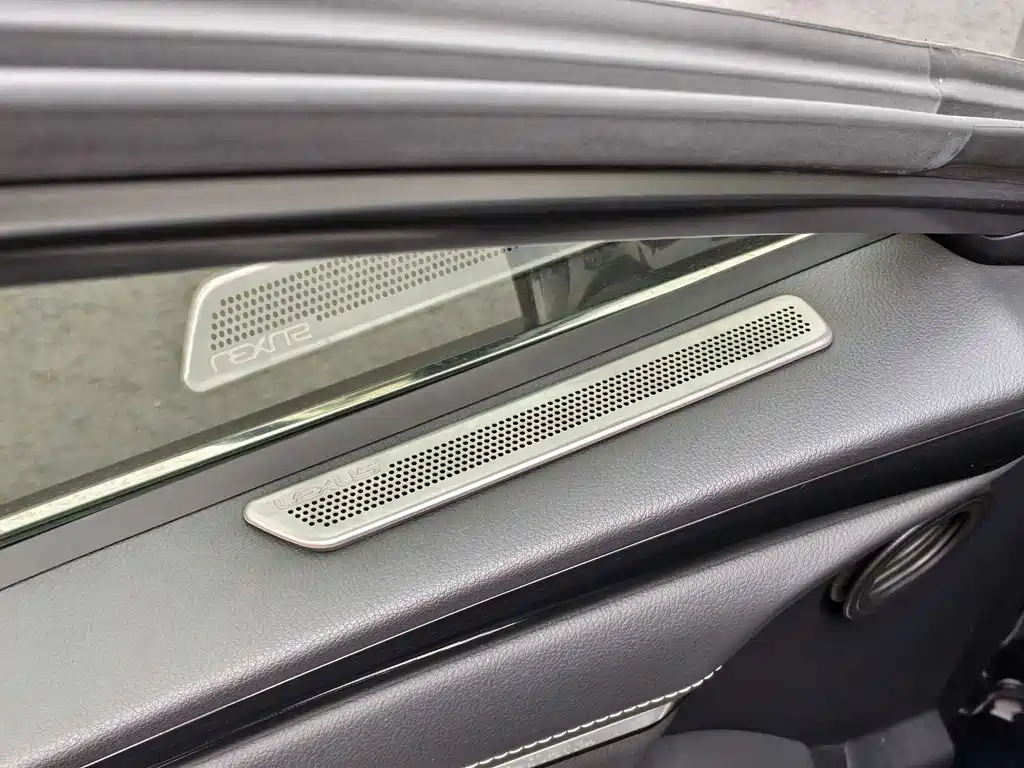 Lexus ES 2020 200 Excellence Edition