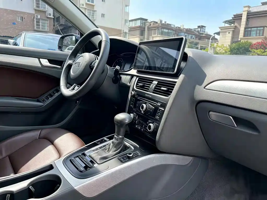 Audi A4L 2016 model 35 TFSI automatic standard edition