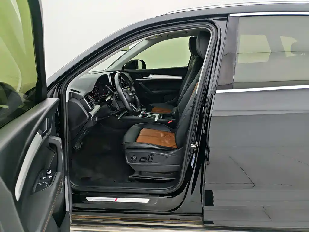 Audi Q5L 2020 40 TFSI Luxury Fashion Edition