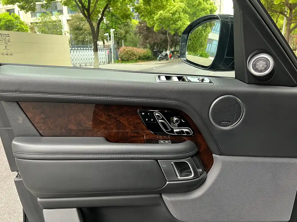 Range Rover 2021 3.0 L6 Legacy Edition