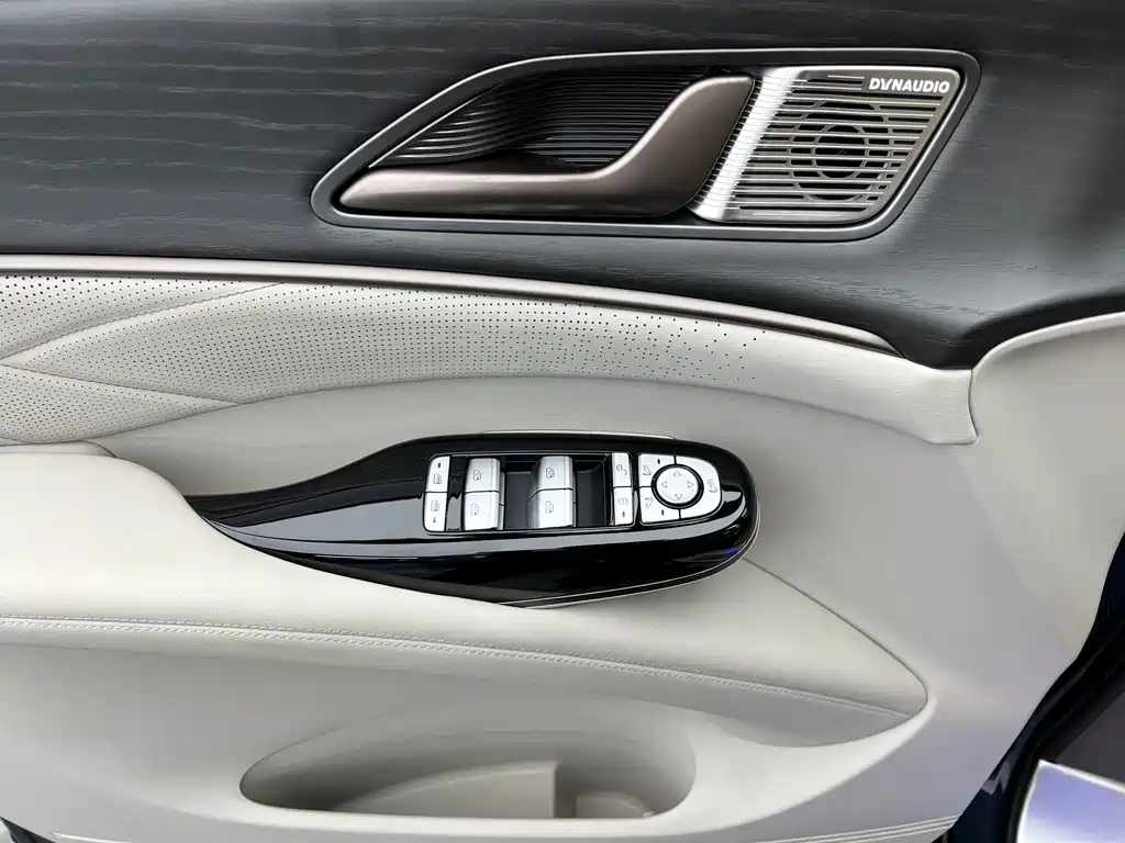 Tengri D9 2022 DM-i 970 All-Wheel Drive Flagship Model