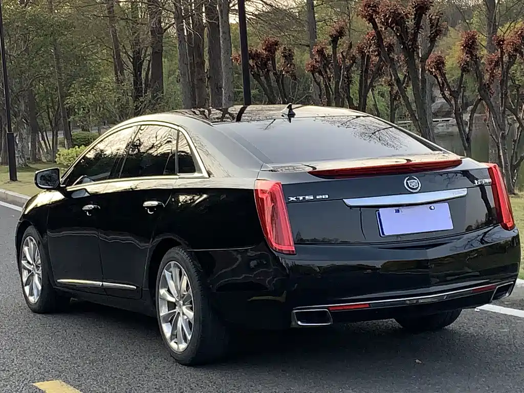 Cadillac XTS 2015 28T Platinum Edition