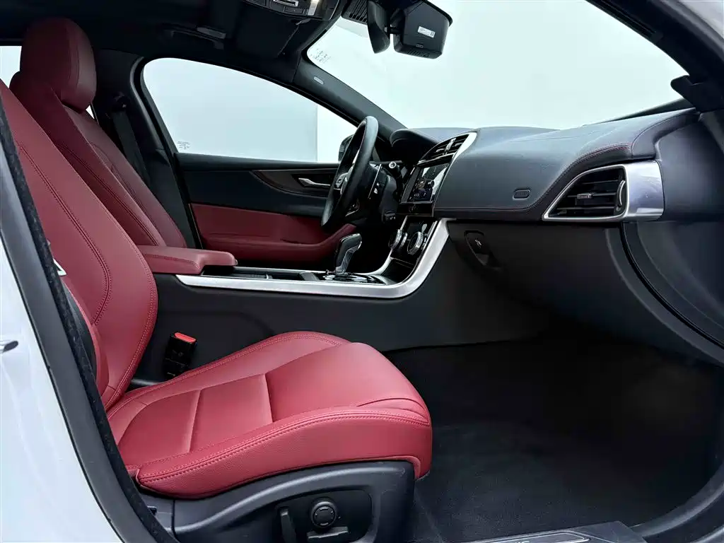 Jaguar XEL 2023 2.0T 250PS R-DYNAMIC S Sport Edition