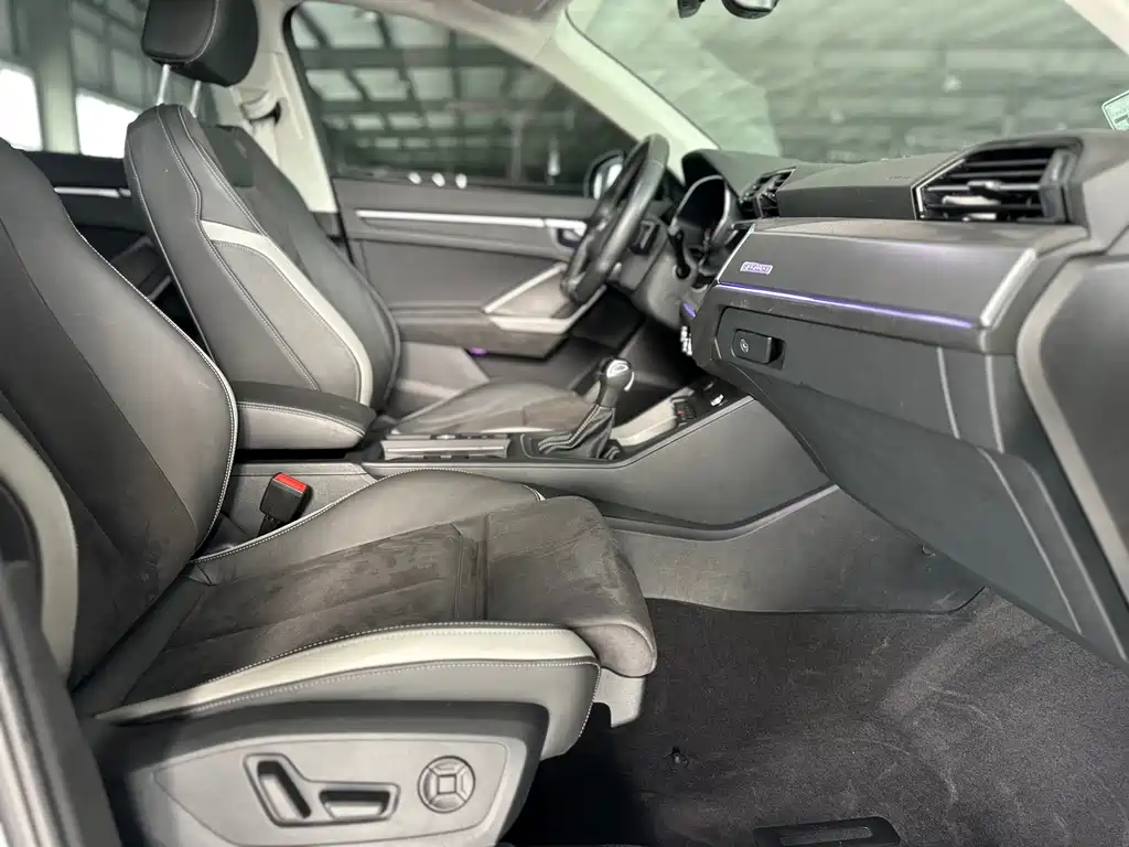 Audi Q3 2022 35 TFSI Sporty Dynamic Edition
