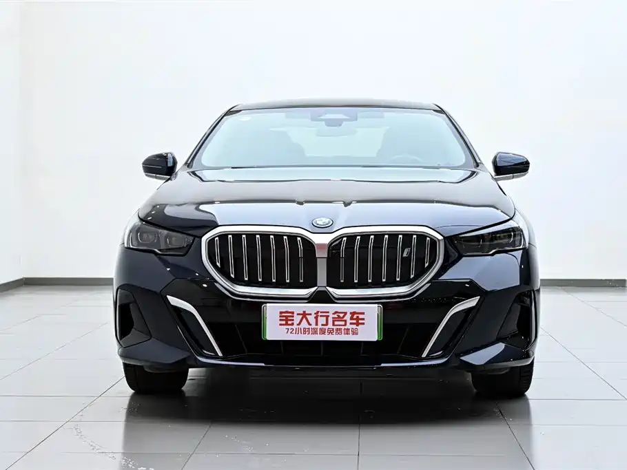 BMW i5 2025 model eDrive 40L M Sport Package