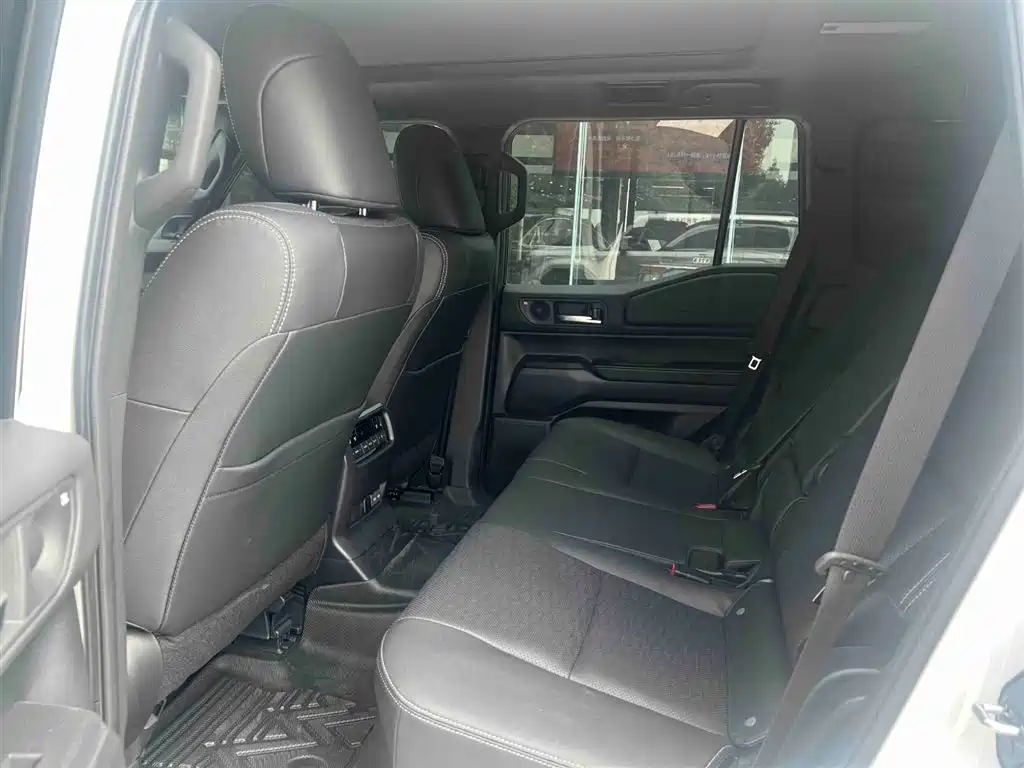 Prado 2026 2.4T Flagship VX Edition 5-seater