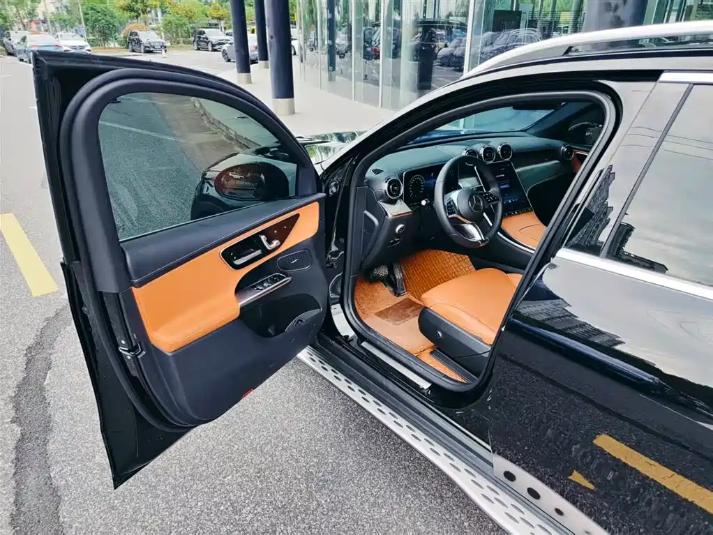 Mercedes-Benz GLC 2026 260 L 4MATIC Dynamic Edition