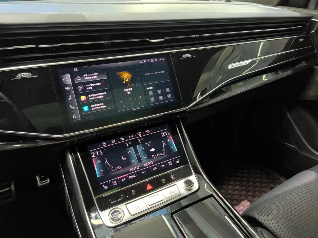 Audi Q8 2022 Dark Knight Hall Edition 55 TFSI