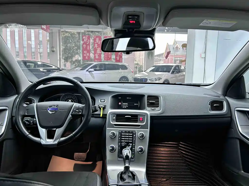 Volvo S60 2016 S60L T3 SmartDrive Edition