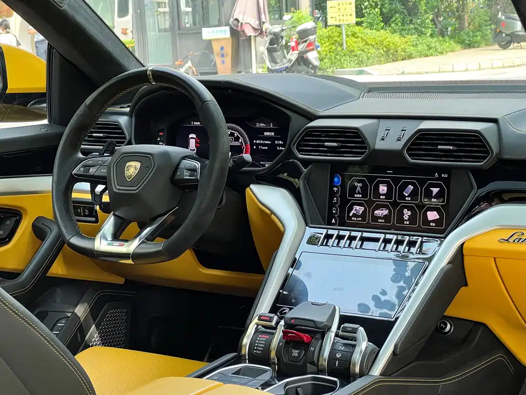 Urus 2018 4.0T V8
