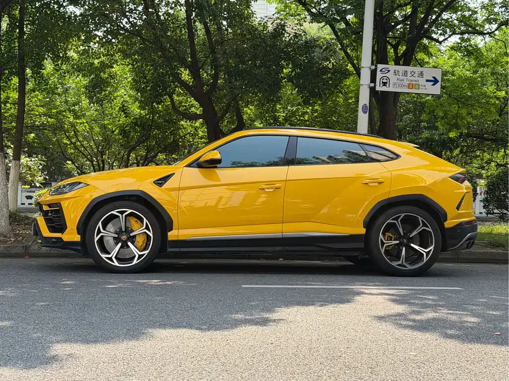 Urus 2018 4.0T V8
