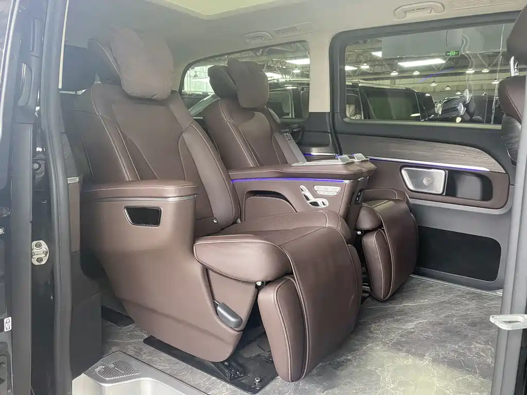 Mercedes-Benz V-Class 2024 300 L Long Wheelbase Luxury Edition