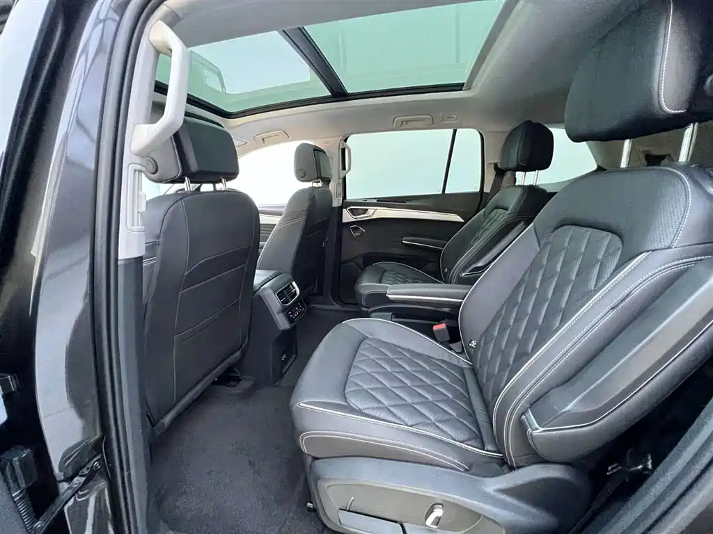 Lan Jin 2021 530TSI 4x4 Flagship Sheng Jin Pro
