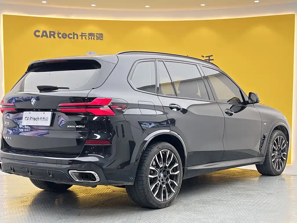 BMW X5 2023 xDrive 40Li M Sport Nightshade Package
