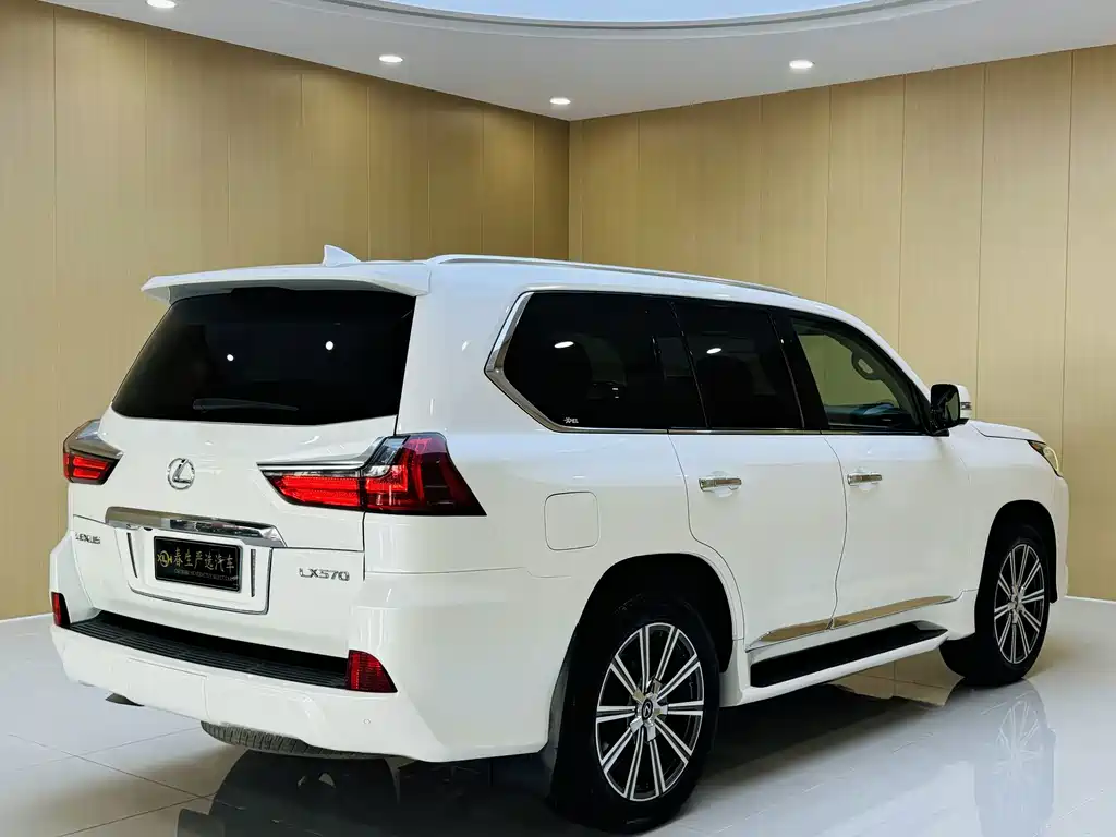 Lexus LX 2016 570 Dynamic Luxury Edition
