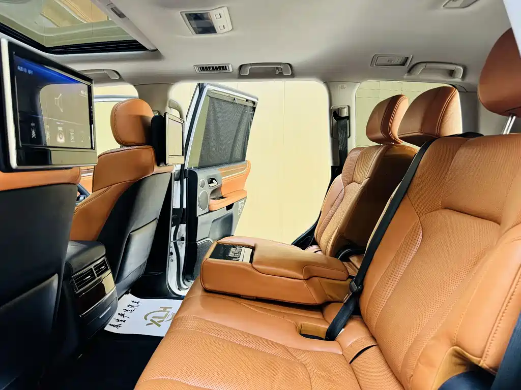 Lexus LX 2016 570 Dynamic Luxury Edition