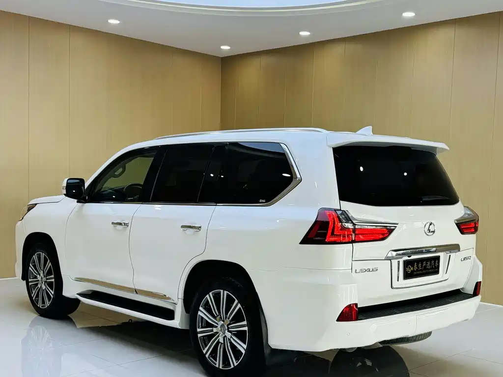 Lexus LX 2016 570 Dynamic Luxury Edition